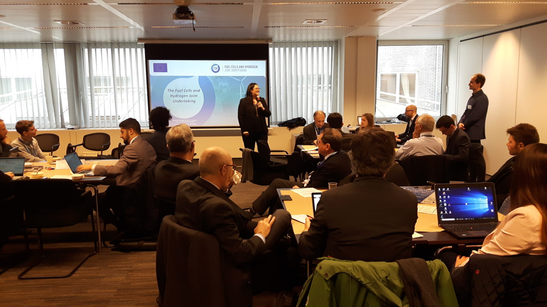 Grupos electrógenos de hidrógeno en ciudades europeas, una iniciativa de las ciudades y regiones de la FCH2 JU