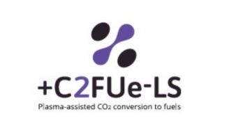 Logotipo oficial del proyecto +C2FUe-LS centrado en la conversión de CO2 asistida por plasma para la producción de combustibles sostenibles, coordinado por la Fundación Hidrógeno Aragón con socios internacionales de Alemania, Grecia y Bélgica.