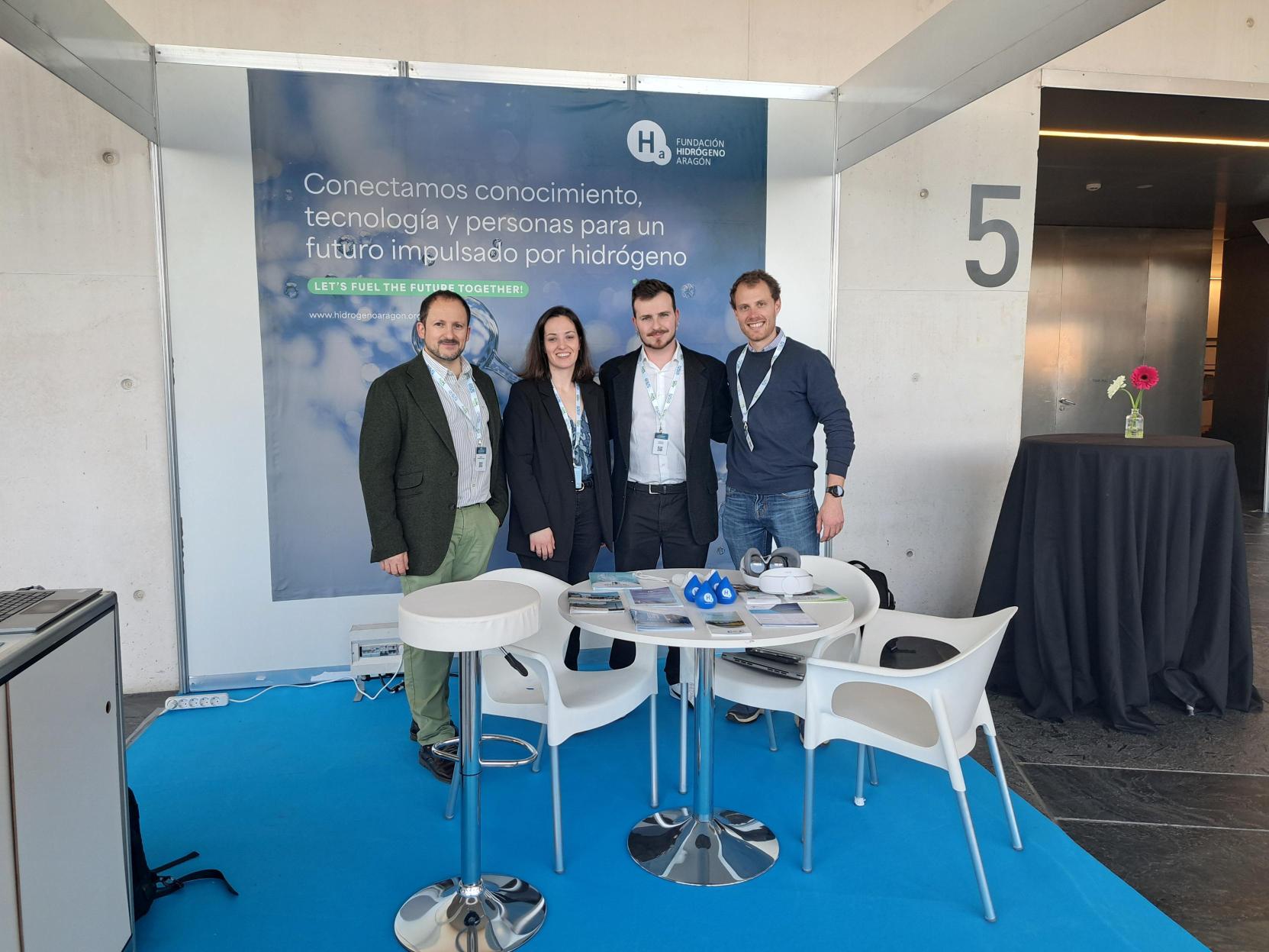 Fundación Hidrógeno Aragón EHEC 2026 Equipo Fundación Hidrógeno Aragón en stand 37 EHEC 2026